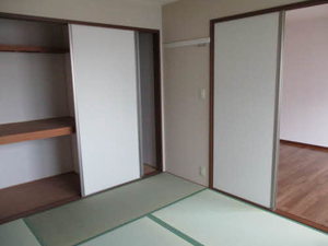 ファミ-ル取石 B202号-12