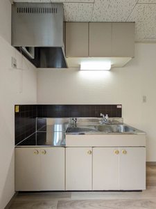 タウニィ高岡 A103号-6