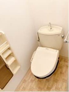 ファミーユ金澤 0201号-8