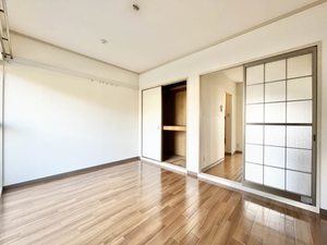 ヴィラ　カメリア B102号-2