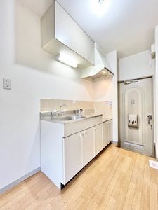 ヴィラ　カメリア B106号-3