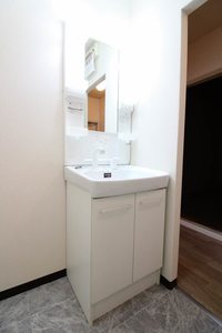 ヴィラ・シャンピニヨンA 0105号-11