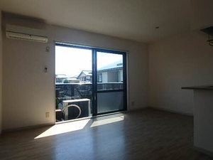 ヴィラ・シャンピニヨンⅡD 0201号-5