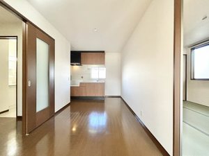 シャーメゾンみのり A102号-2