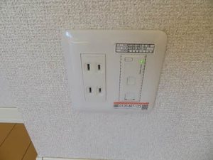 シャーメゾンロージー B101号-8
