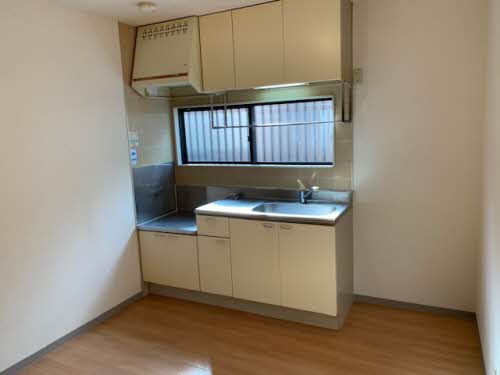 ボンリビェール吉田 B102号-6