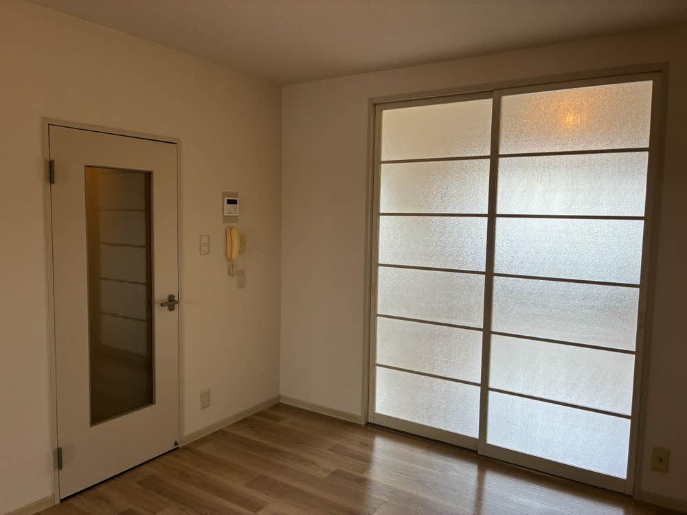 クールメゾン和泉C棟 C202号-3
