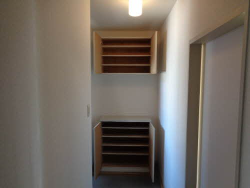 リバーサイド忠岡 C202号-4