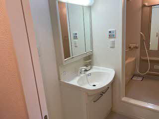 シャーメゾン泉陽 B201号-3