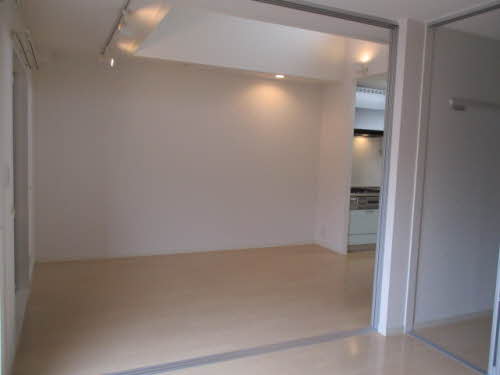 シャーメゾンからたち 0202号-2