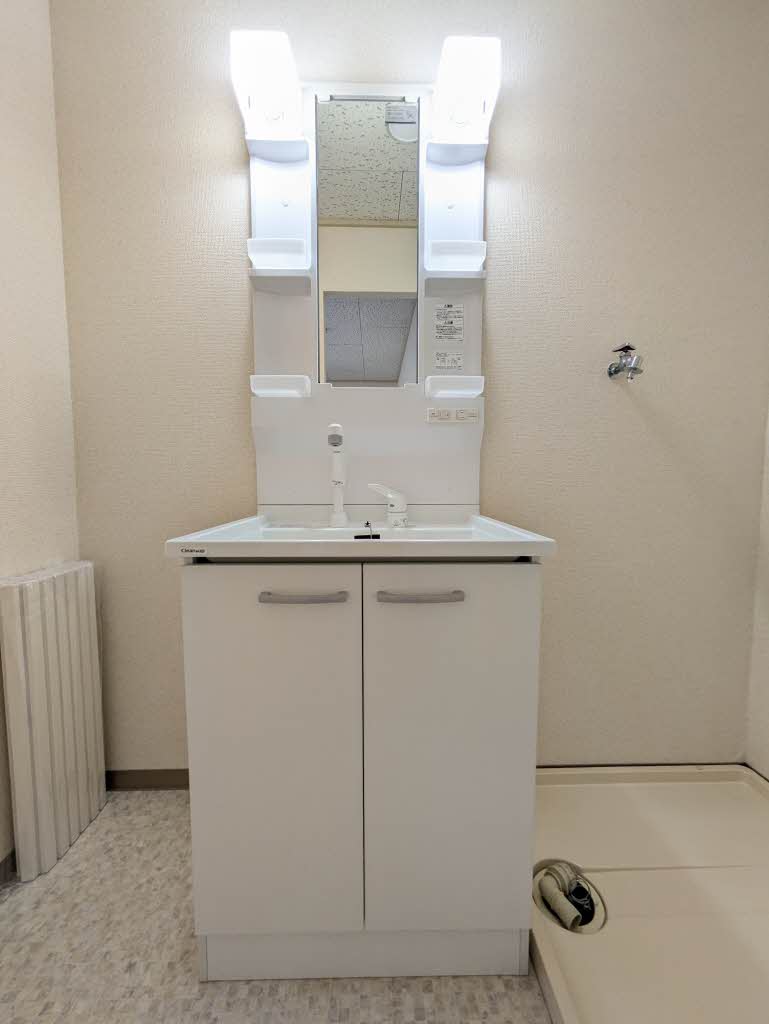 タウニィ高岡 A103号-7