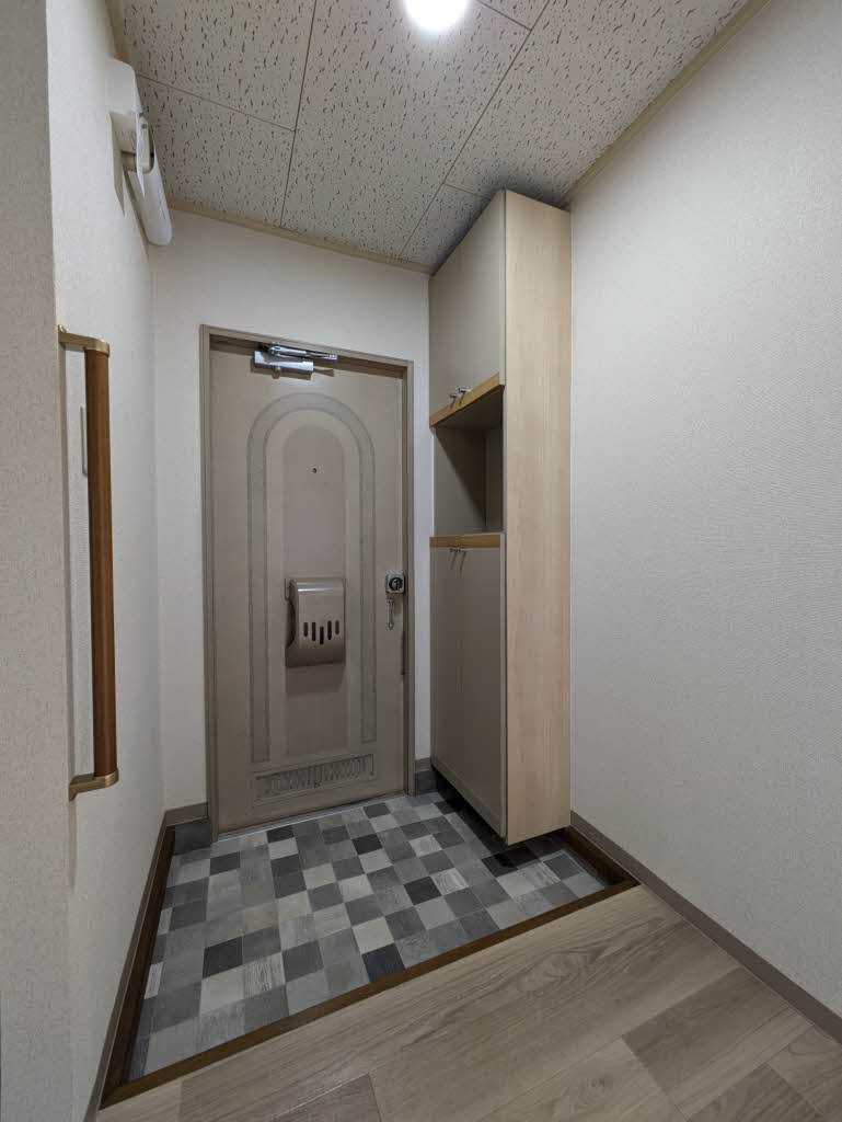 タウニィ高岡 A103号-12