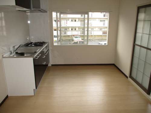 Ｃａｌｍｌｙ溝口 B202号-2