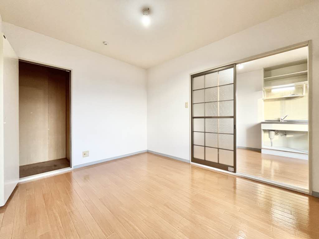 リバーサイドⅡ B102号-12