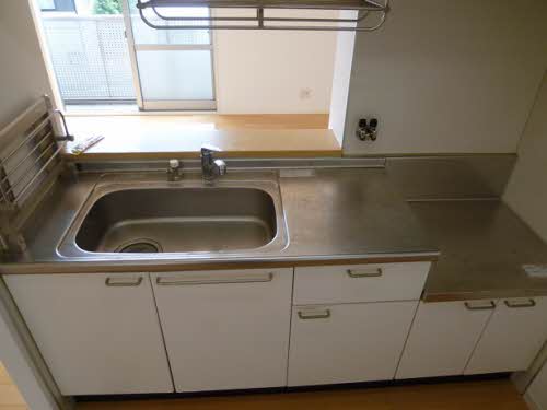 シャーメゾン加生 A202号-3