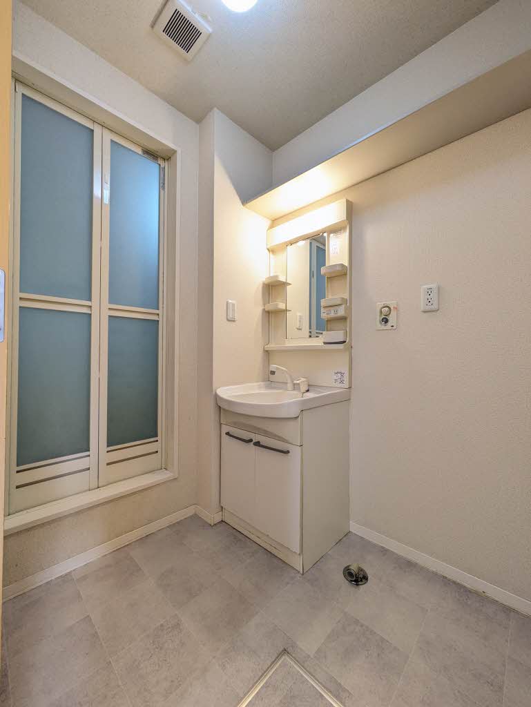 シャーメゾン加生 B102号-9