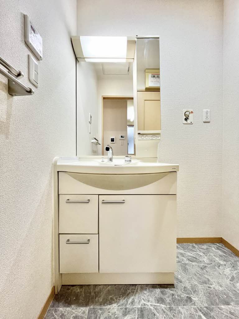 シャーメゾン南町ノ坪 D102号-7