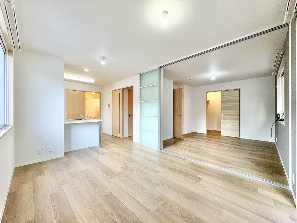 シャーメゾンアミノウチ B102号-2