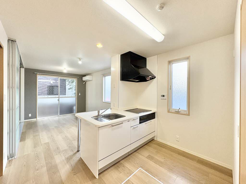 シャーメゾンアミノウチ B102号-4