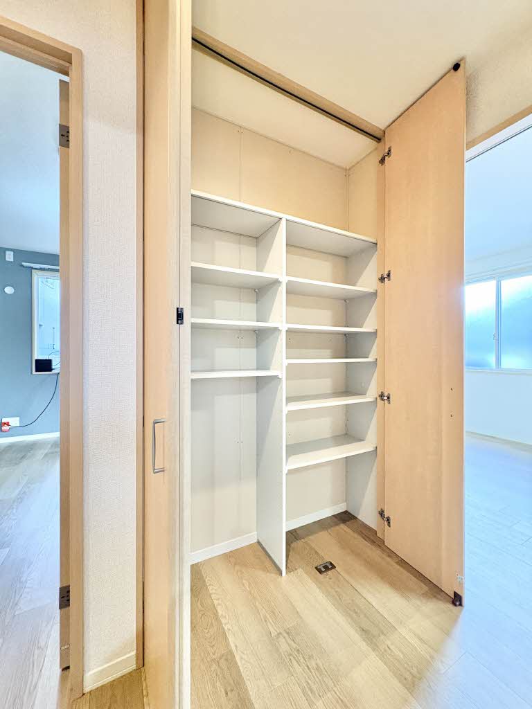 シャーメゾンアミノウチ B102号-8