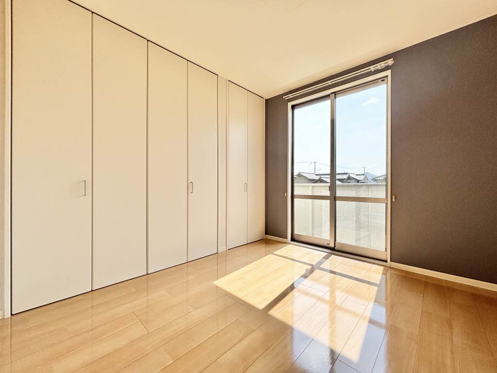 エミマリー川西台 0203号-3