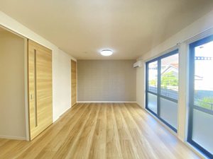 アイクスコートＥ 0111号-2