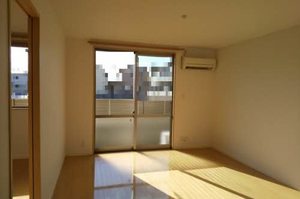 シャーメゾン西明石Ⅱ F102号-2