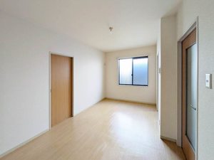 エバーグリーン ハイツ B203号-3