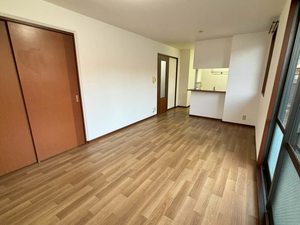 ファミネス横小路 0101号-2