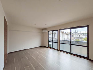 ユーエムアイリスコート 0203号-3