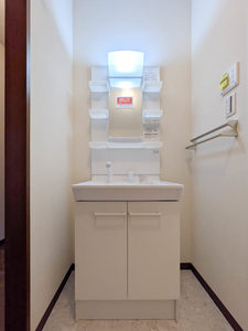 ユーエムアイリスコート 0203号-7