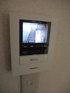 シャトレーヌ梅美台 D102号-2