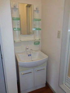 フローデン栗東 A102号-8