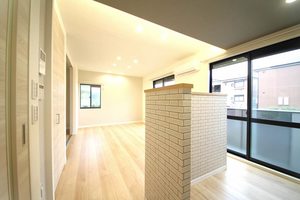 オオスミハイツⅢ A102号-2