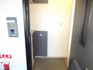 メゾン・ド・フレール A202号-9