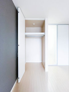 Ａｕｇｕｓｔａ 0208号-7