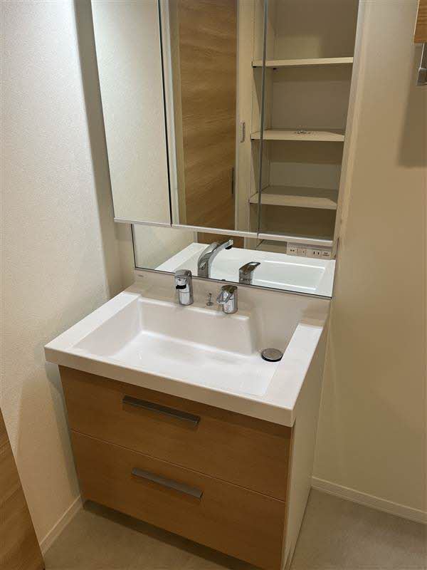 フォーラム２６ B201号-8