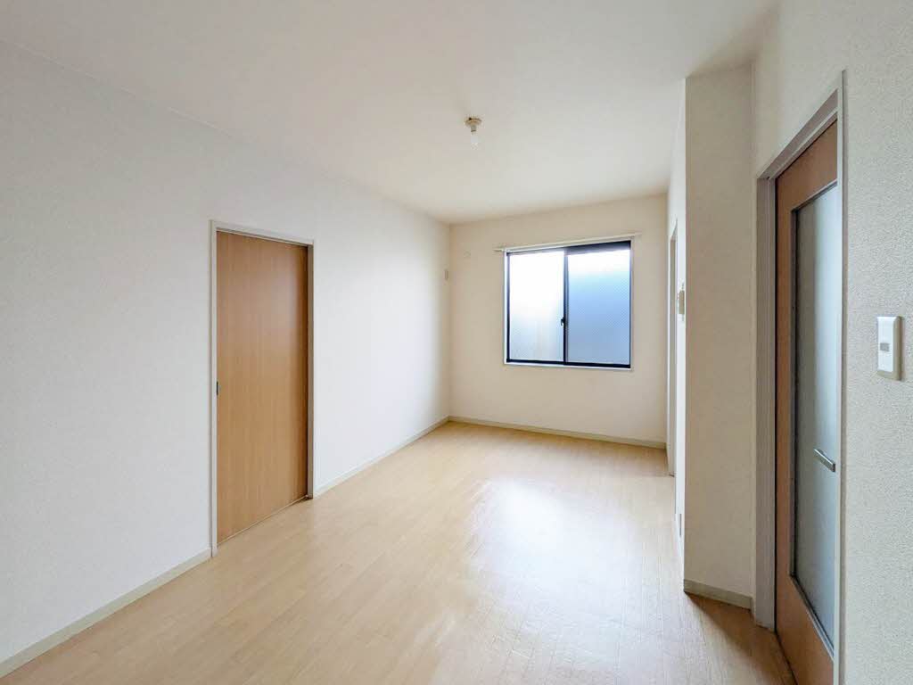 エバーグリーン ハイツ B203号-3