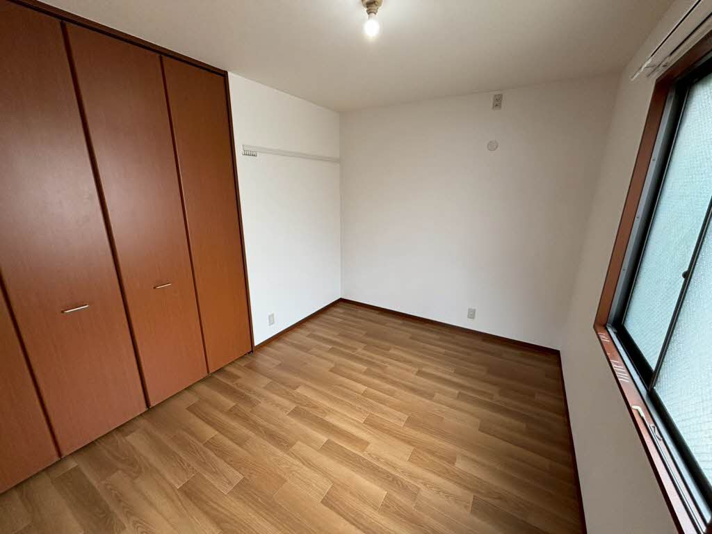 ファミネス横小路 0102号-4