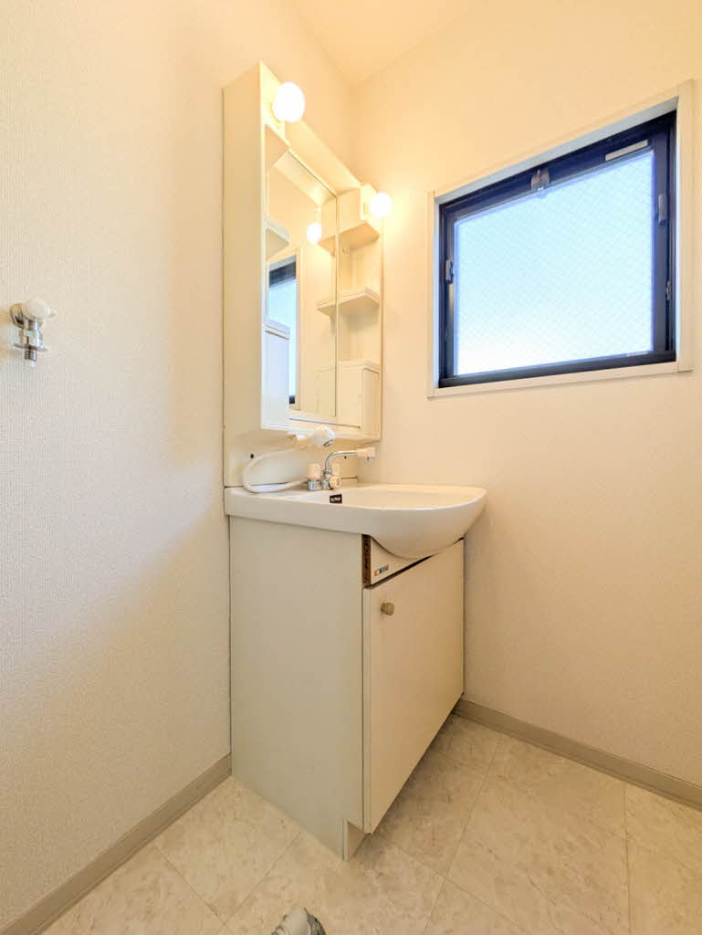 ファミール光 A201号-8