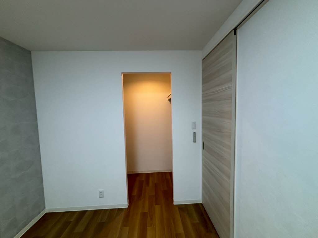 シュウ メゾン A・B B201号-4