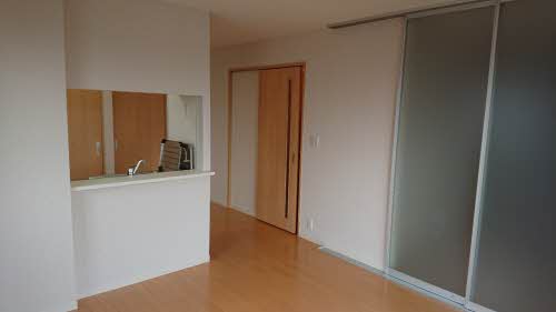 クレストヒルズ B202号-3