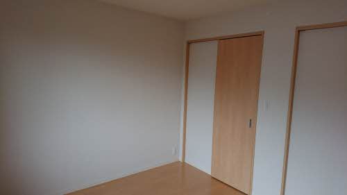 クレストヒルズ B202号-7