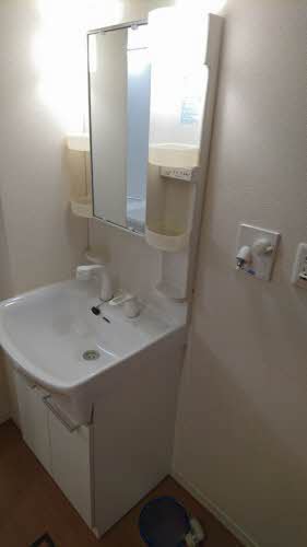 シャーメゾン中山 A101号-8