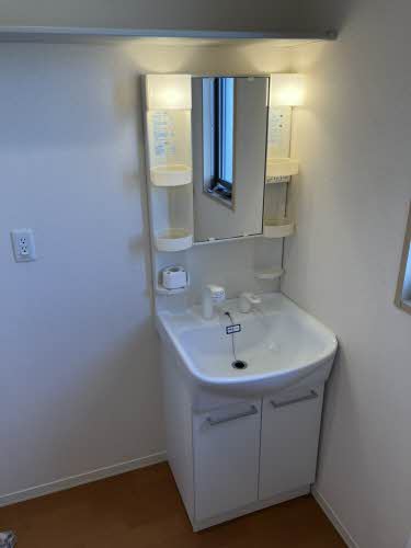 シャーメゾン中山 A203号-4