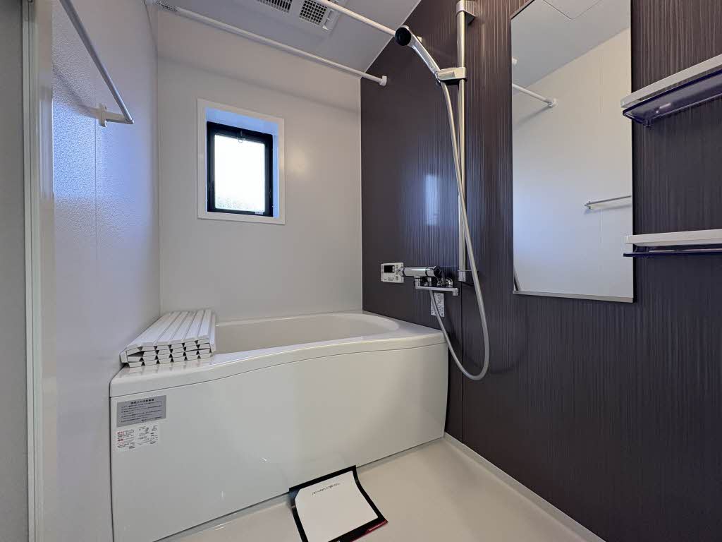 ヴィラ・ディアマンテⅡA102-3