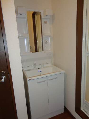 ユウハイツⅢ A201号-9