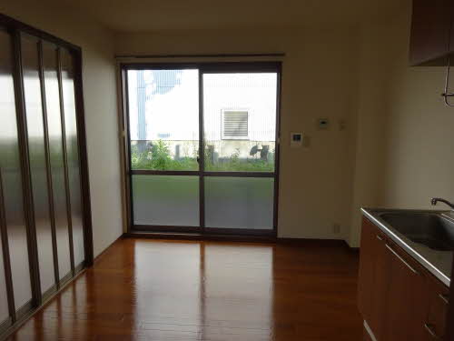 カーサ・リヴィエール D102号-2