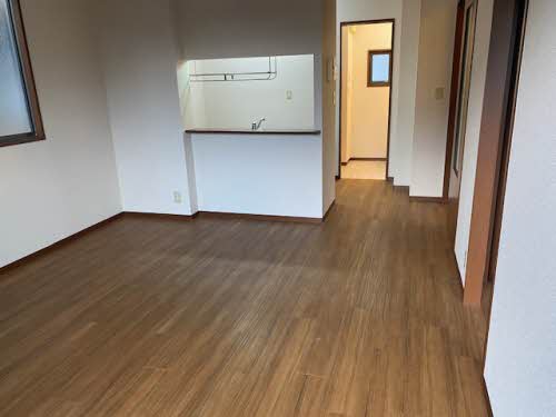 カーサ・ピュアズ B102号-3