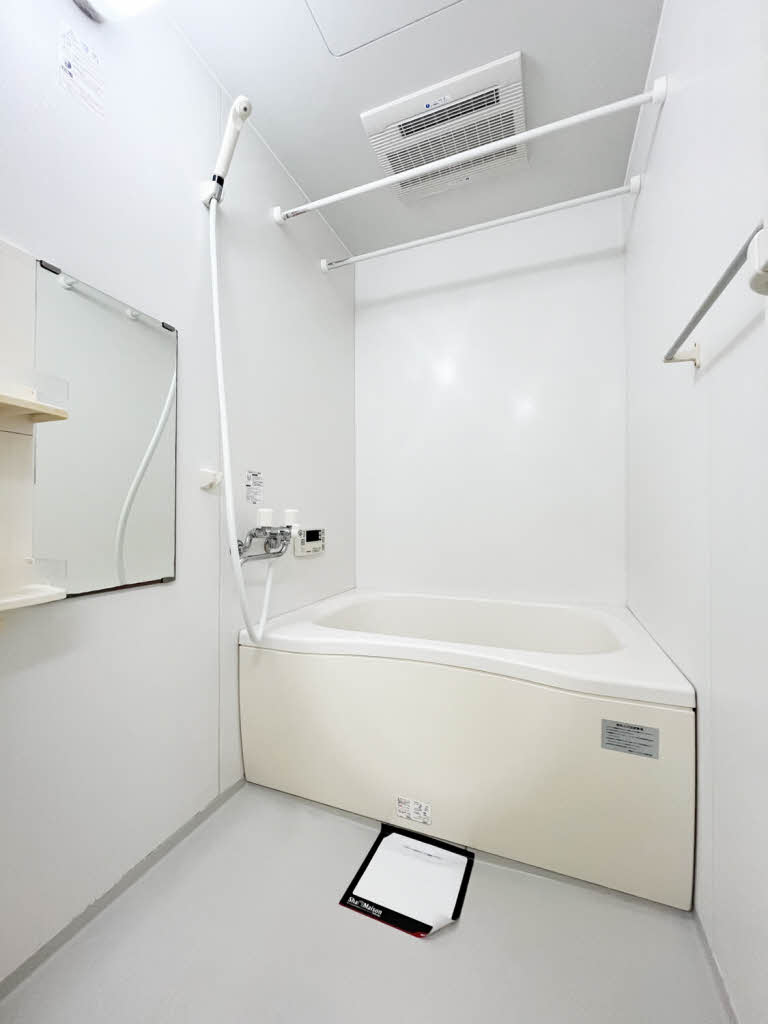 Ａｕｇｕｓｔａ 0208号-4